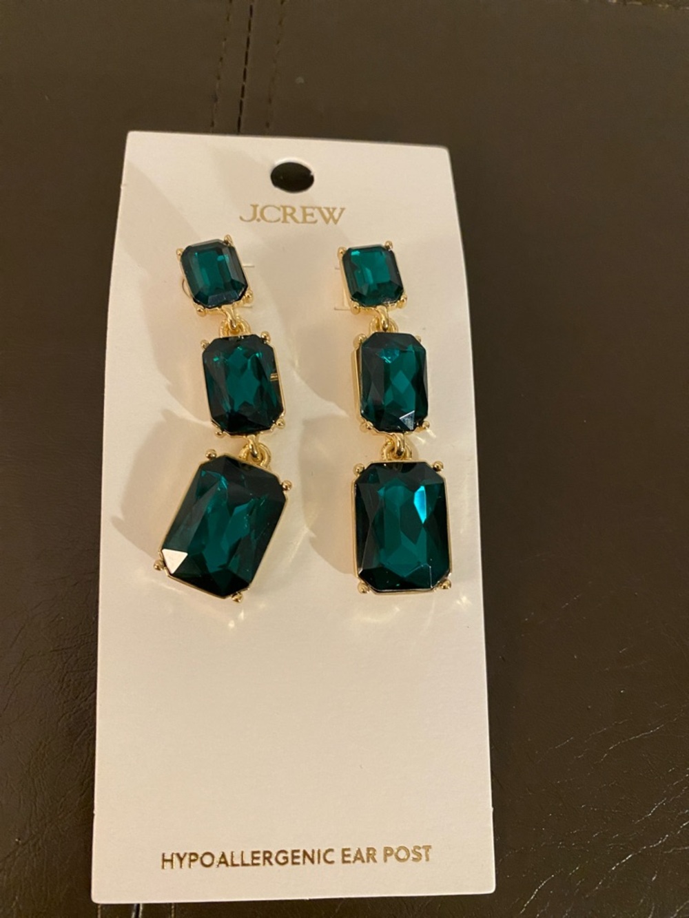 $55 msrp NWT J. Crew emerald Crystal Triple-Drop Earrings gold prongs